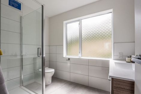 Photo of property in 103 Kakariki Grove, Waikanae, 5036