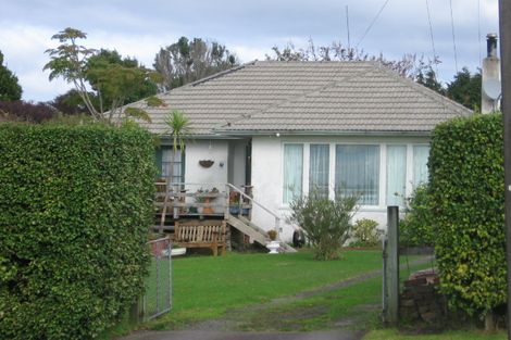 Photo of property in 194 Waimumu Road, Massey, Auckland, 0614