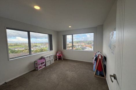 Photo of property in 117 Alec Craig Way, Gulf Harbour, Whangaparaoa, 0930