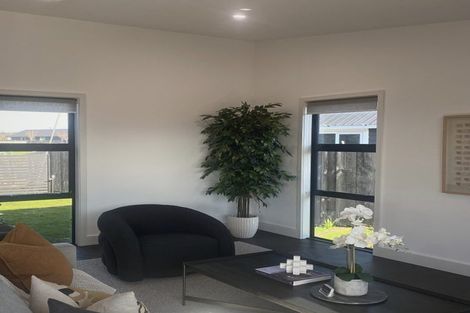 Photo of property in 17 Tumuaki Road, Paerata, 2124