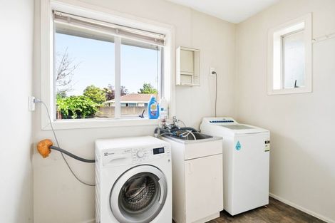 Photo of property in 8 Nyoli Street, Northcote, Christchurch, 8052