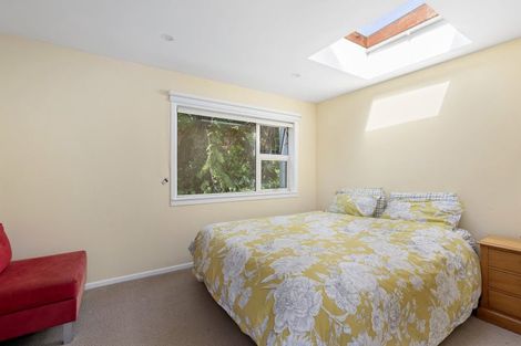 Photo of property in 15 Kotari Road, Days Bay, Lower Hutt, 5013