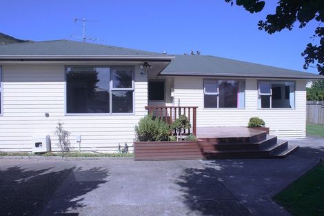 Photo of property in 36a Saint Ronans Avenue, Waterloo, Lower Hutt, 5011