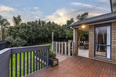 Photo of property in 47 Kittiwake Drive, Schnapper Rock, Auckland, 0632