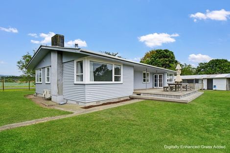 Photo of property in 54 Kuku Beach Road, Kuku, Levin, 5570