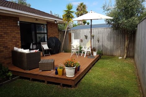 Photo of property in 1/34 Dale Crescent, Pakuranga, Auckland, 2010