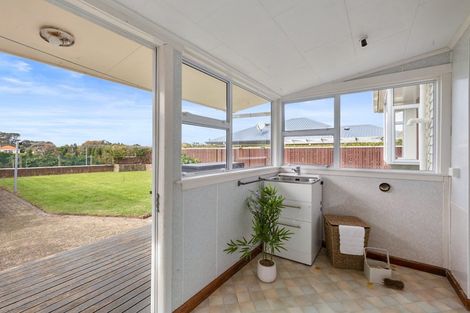 Photo of property in 195 Carrington Street, Lower Vogeltown, New Plymouth, 4310