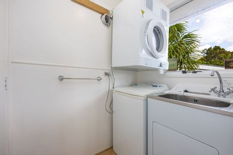 Photo of property in 98 Gallony Avenue, Massey, Auckland, 0614