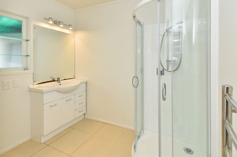 Photo of property in 24 Bexley Place, Pahurehure, Papakura, 2113
