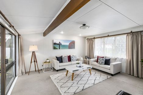 Photo of property in 33 Kairanga Crescent, Wainuiomata, Lower Hutt, 5014