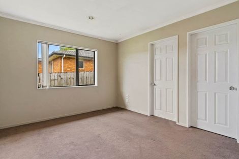 Photo of property in 6 Exotic Place, Massey, Auckland, 0614