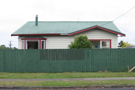 Photo of property in 30 Rimu Street, New Lynn, Auckland, 0600