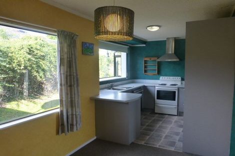 Photo of property in 12 Netherlands Avenue, Kelston, Auckland, 0602