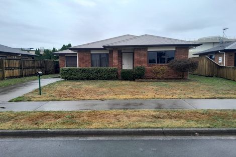 Photo of property in 15 Shrule Place, Huntington, Hamilton, 3210