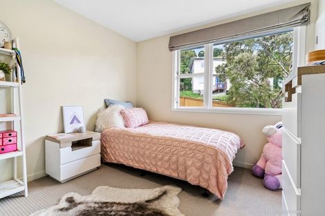 Photo of property in 70 Bassett Road, Johnsonville, Wellington, 6037