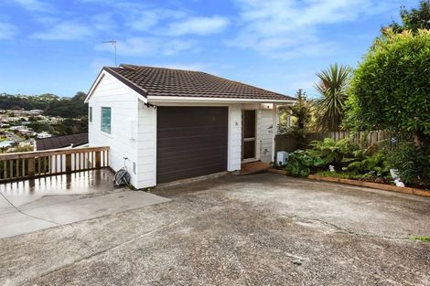 Photo of property in 76 Mercury Way, Whitby, Porirua, 5024