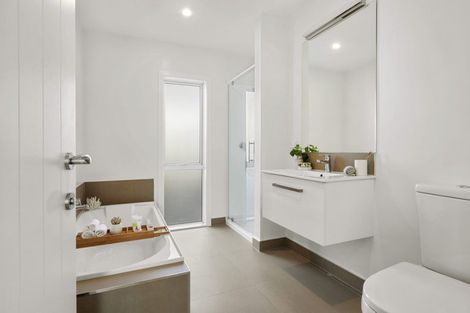 Photo of property in 12 Promontory Crescent, Newlands, Wellington, 6037