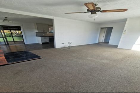 Photo of property in 54 Arodella Crescent, Ranui, Auckland, 0612