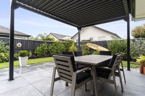 Photo of property in 77 Sandhurst Drive, Papamoa Beach, Papamoa, 3118