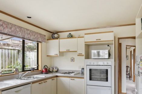 Photo of property in 8 Scorian Close, Karori, Wellington, 6012