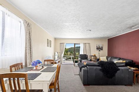 Photo of property in 380 Kaipara Coast Highway, Helensville, Kaukapakapa, 0871