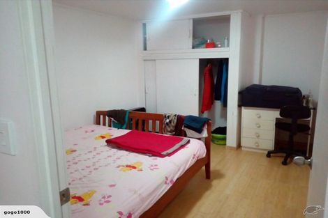 Photo of property in 21 Oaktree Avenue, Browns Bay, Auckland, 0630