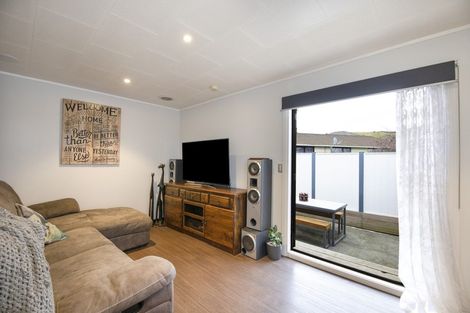 Photo of property in 1/11 Hetley Crescent, Taradale, Napier, 4112