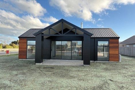 Photo of property in 2 Dynes Road, Rolleston, 7615