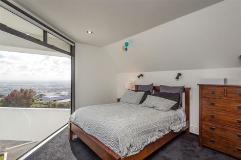 Photo of property in 31 Harry Ell Drive, Cashmere, Christchurch, 8022