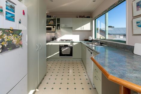 Photo of property in 83f2 Townsend Road, Miramar, Wellington, 6022