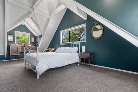 Photo of property in 16 Hawke Place, Pukekohe, 2120