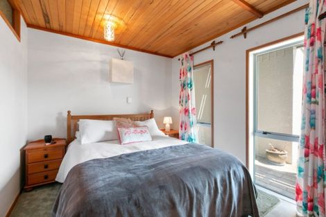 Photo of property in 18 Moana Drive, Tanners Point, Katikati, 3177