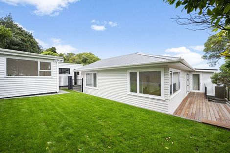 Photo of property in 76 Clyde Street, Island Bay, Wellington, 6023
