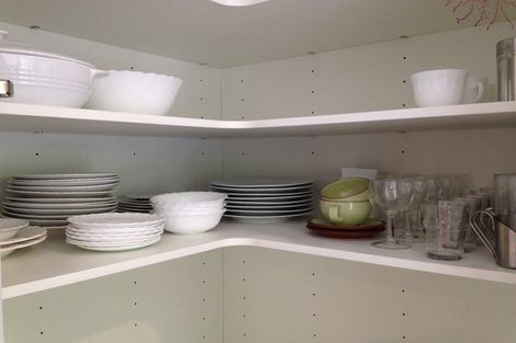 Photo of property in 2 Kopiko Way, Brooklyn, Wellington, 6021