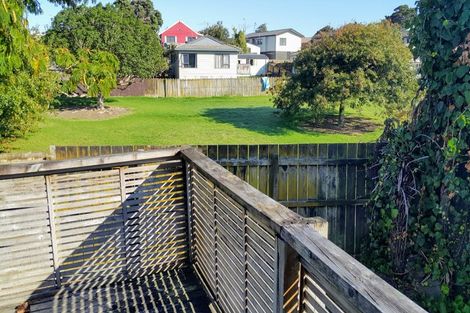 Photo of property in 1/5 Myna Place, Weymouth, Auckland, 2103