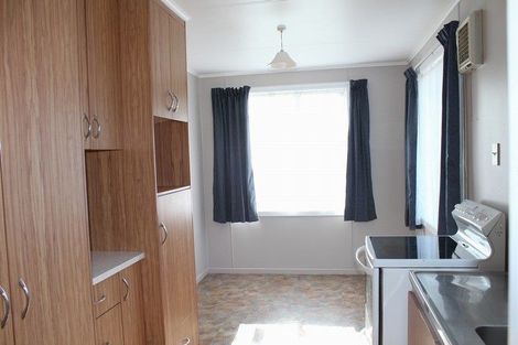 Photo of property in 143 Miranda Street, Stratford, 4332