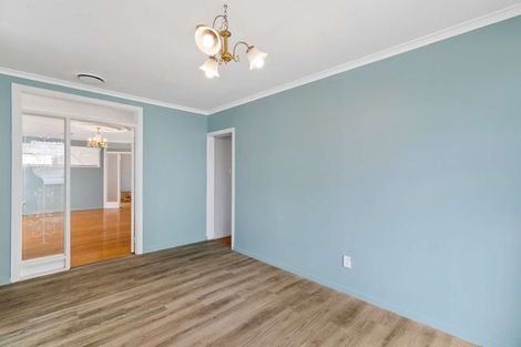 Photo of property in 57 Golf Road, New Lynn, Auckland, 0600