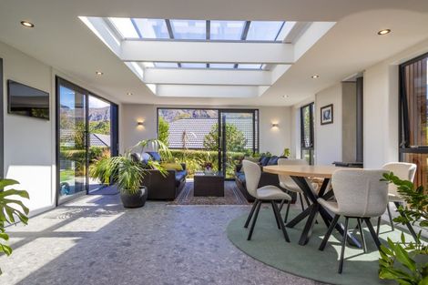 Photo of property in 15 Bracken Street, Arrowtown, 9302