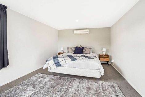 Photo of property in 8 Roberts Road, Hei Hei, Christchurch, 8042