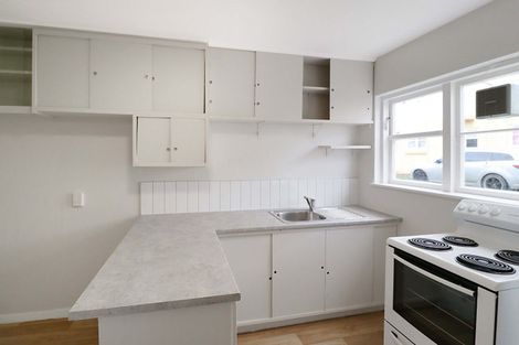 Photo of property in 2 Argyle Grove, Trentham, Upper Hutt, 5018