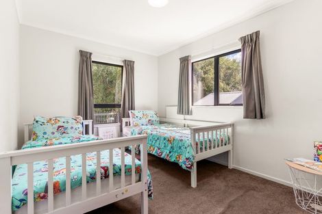 Photo of property in 14 Taiaapure Street, Weymouth, Auckland, 2103