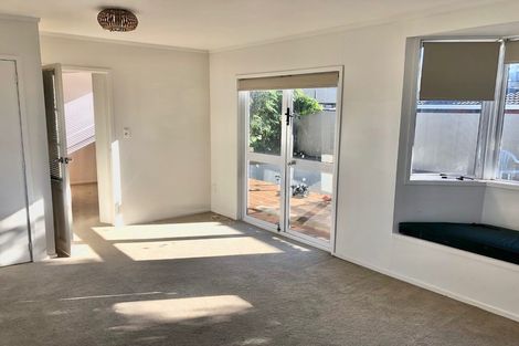 Photo of property in 20 Clovelly Road, Bucklands Beach, Auckland, 2012