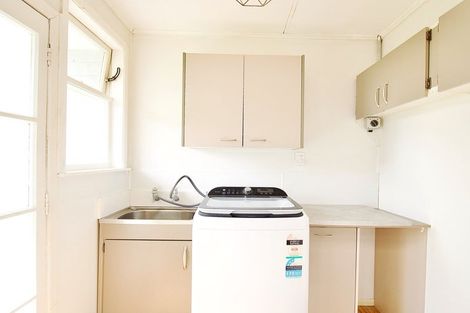 Photo of property in 57 Chingford Close, Mangere, Auckland, 2022