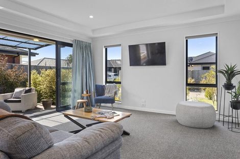 Photo of property in 37 Lock Crescent, Kaiapoi, 7630