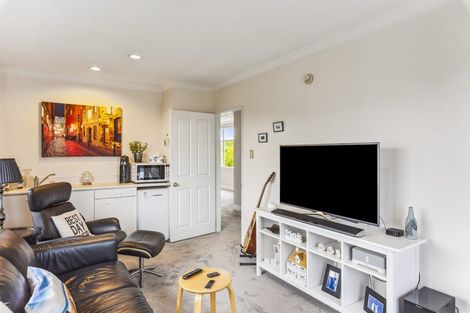 Photo of property in 47 Golf Road, Paraparaumu Beach, Paraparaumu, 5032
