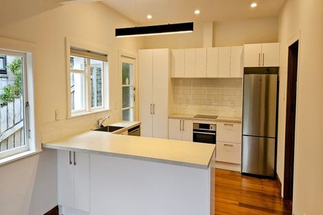 Photo of property in 8 Trelissick Crescent, Ngaio, Wellington, 6035