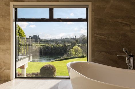 Photo of property in 103 Te Awa Road, Tamahere, Hamilton, 3283