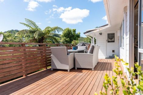 Photo of property in 13 Thurleigh Grove, Karori, Wellington, 6012