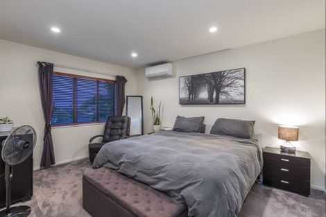 Photo of property in 66c Grand Drive, Orewa, 0931