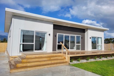 Photo of property in 12 Bentham Street, Westport, 7825